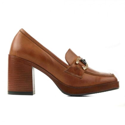 Commanchero δερμάτινο loafer σε ταμπά χρώμα με τακούνι