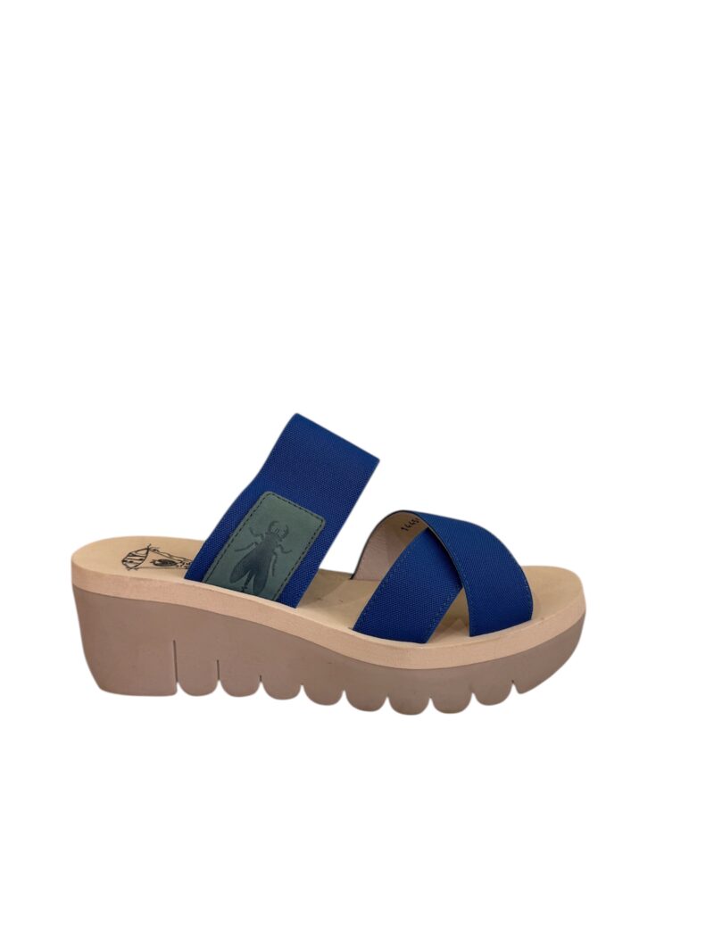 Fly London γυναικεία mules σε μπλε χρώμα