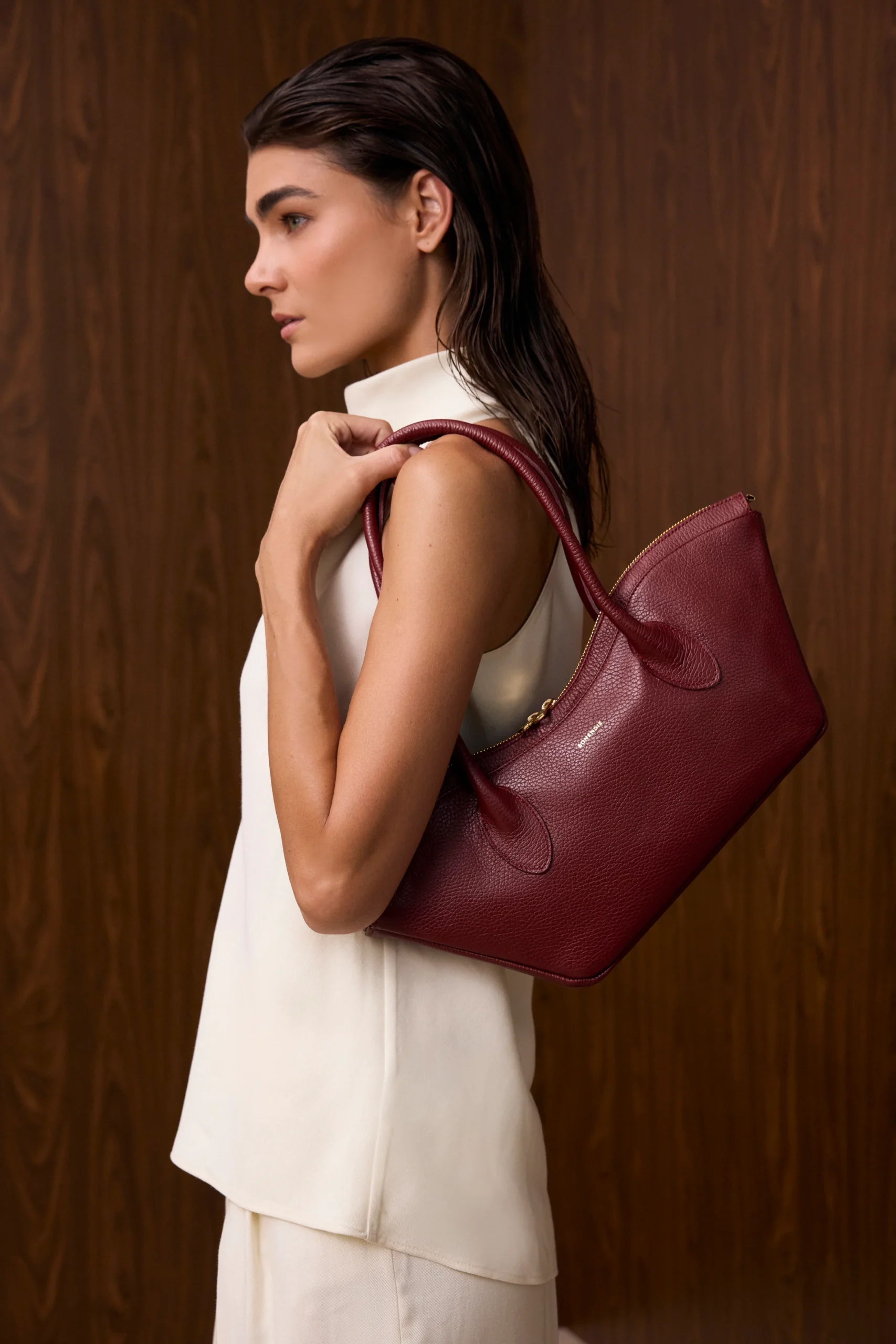 Bonendis Bisou Small Δερμάτινη γυναικεία Τσάντα Χειρός - Cherry Red - Image 5