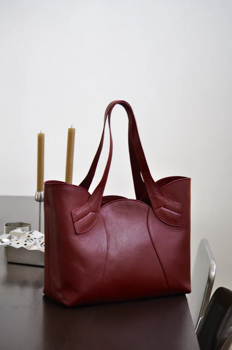 Bonendis Tulip Leather Tote Bag-Cherry red γυναικεία δερμάτινη τσάντα ώμου - Image 3