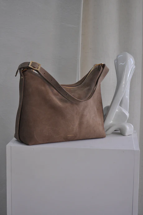 Bonendis Rallu Δερμάτινη γυναικεία τσάντα ώμου σε Mocca Suede - Image 5