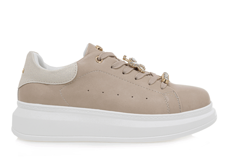 Seven γυναικεία sneakers σε μπεζ χρώμα με διακοσμητικά στοιχεία